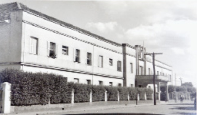 Pavilhão à rua Pinheiro Machado